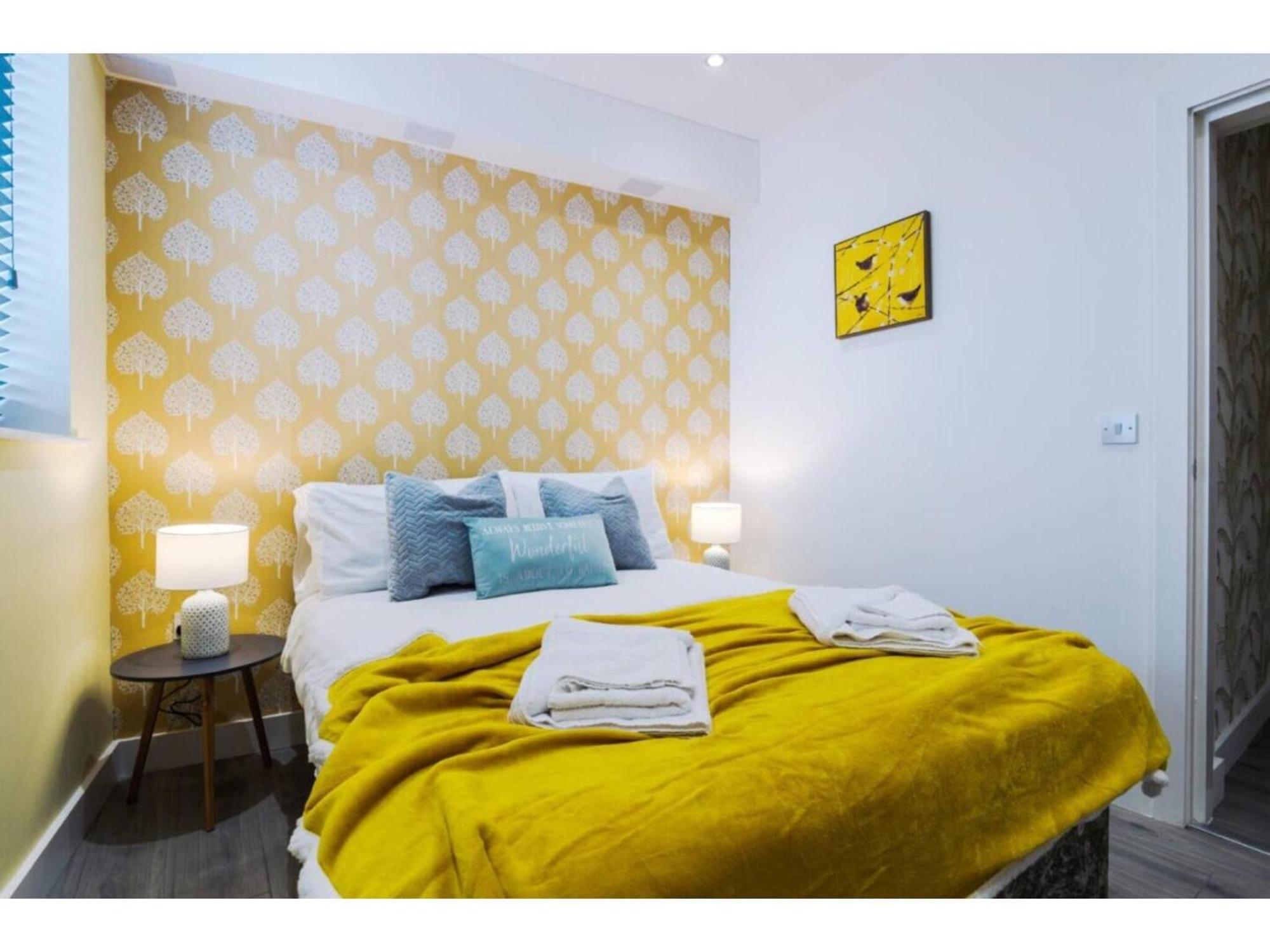 The Ecclesian Deluxe Apartments Near Trafford Centre Eccles Train Station Manchester Luaran gambar