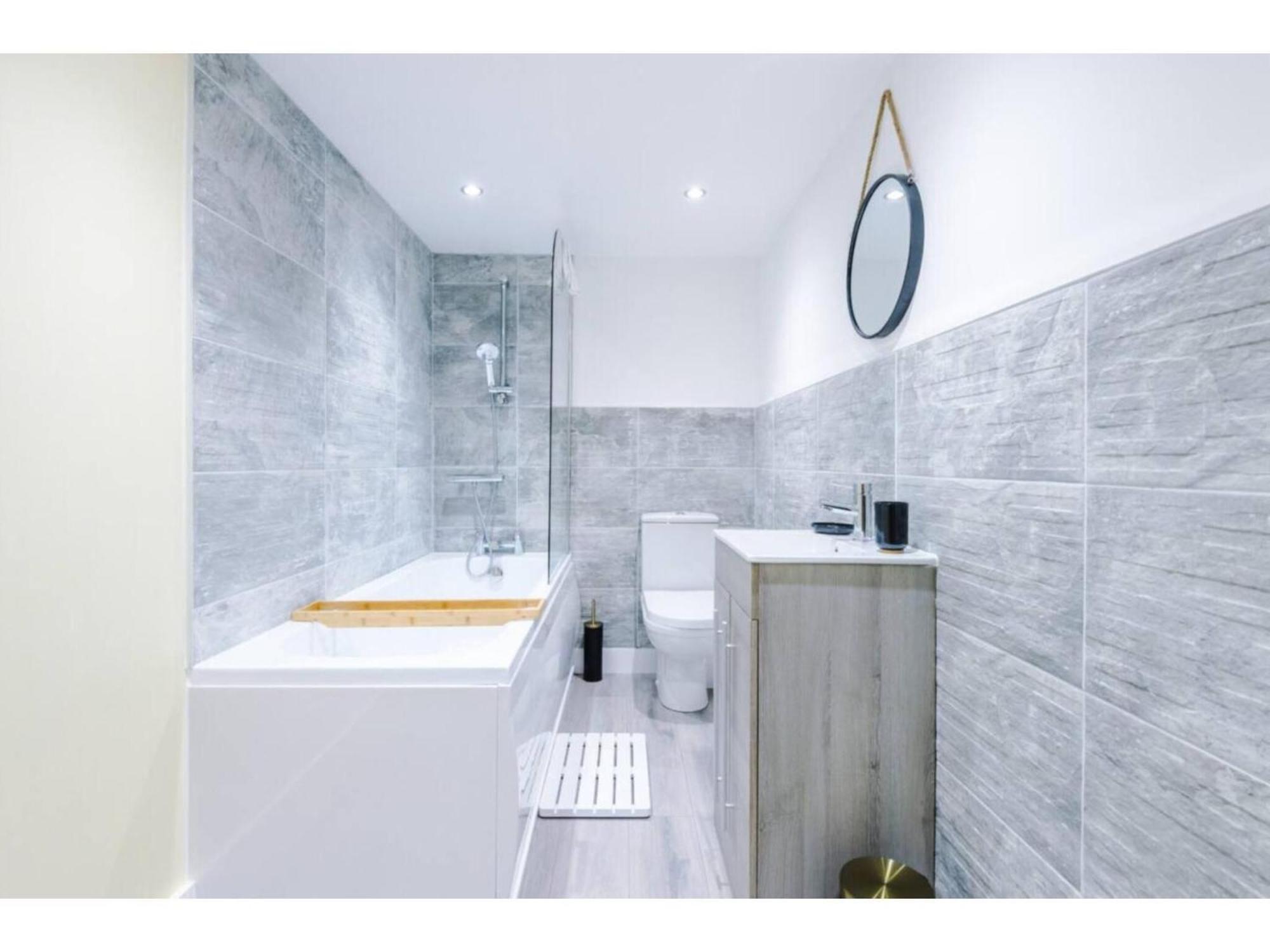 The Ecclesian Deluxe Apartments Near Trafford Centre Eccles Train Station Manchester Luaran gambar
