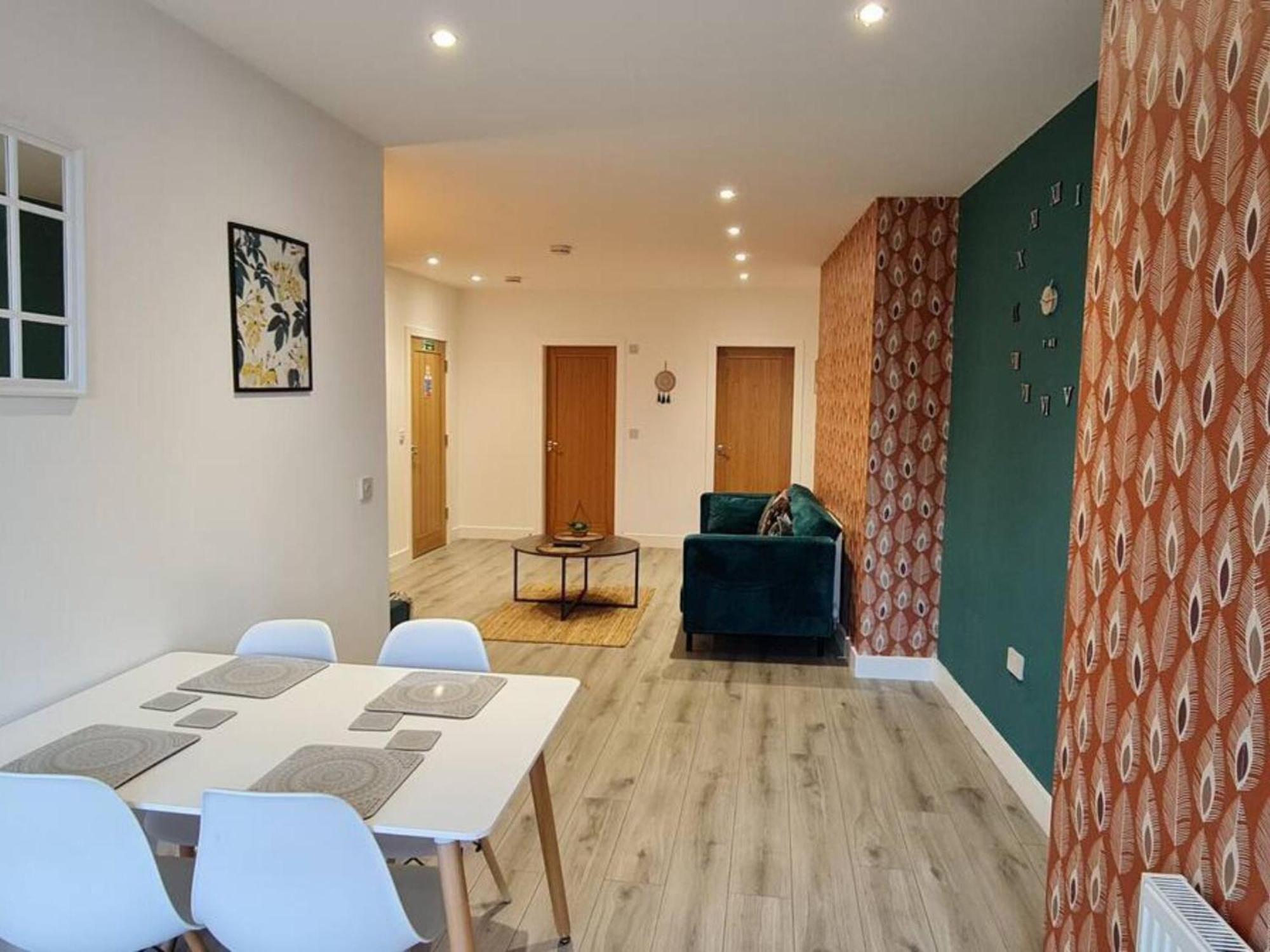 The Ecclesian Deluxe Apartments Near Trafford Centre Eccles Train Station Manchester Luaran gambar